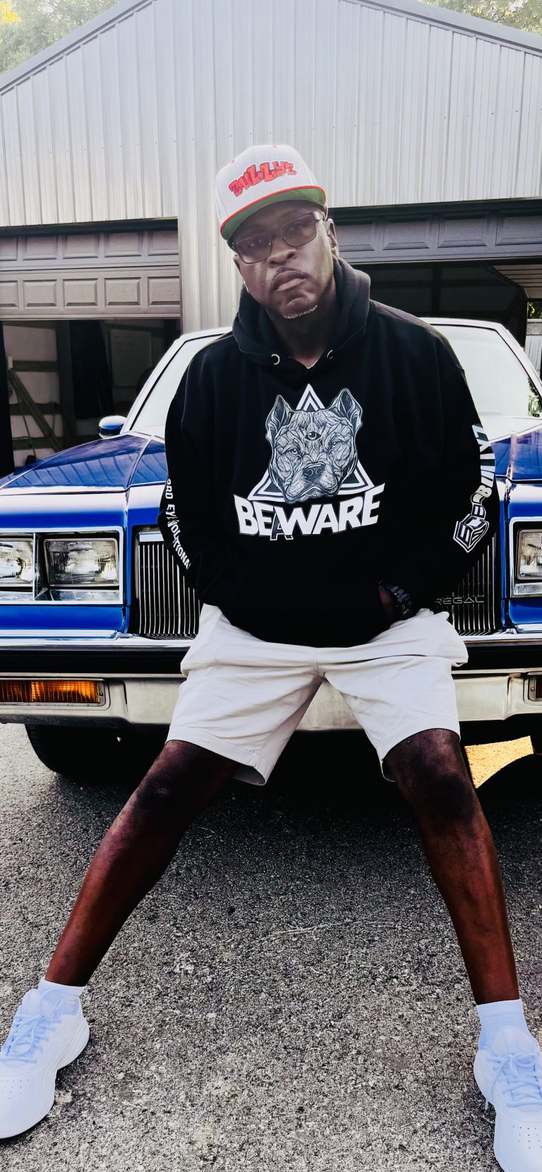 Beware Bullyz hoodie classic car