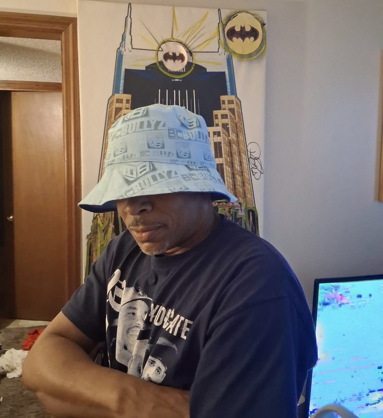 Light blue bucket hat streetwear
