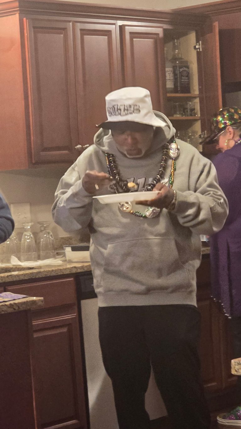 White Bullyz bucket hat grey hoodie kitchen